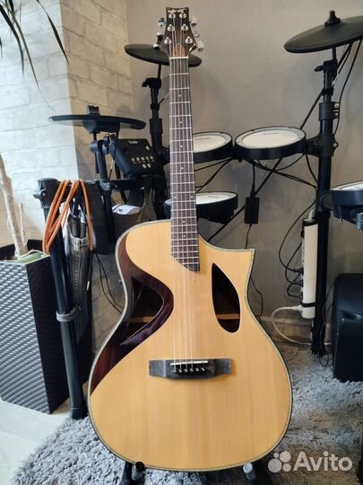 Электро акустическая гитара