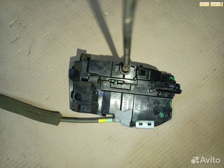 Nissan Juke F15 замок задней правой двери