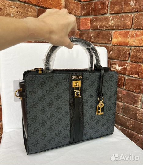 Сумка Guess Ginevra