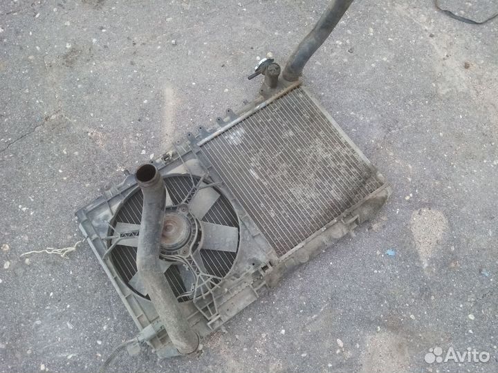 Радиатор Nissan Primera P10