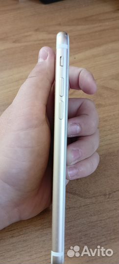 Телефон iPhone 7 32 GB