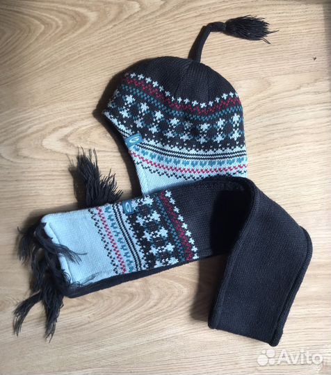 Комплект шапка, шарф для малышей