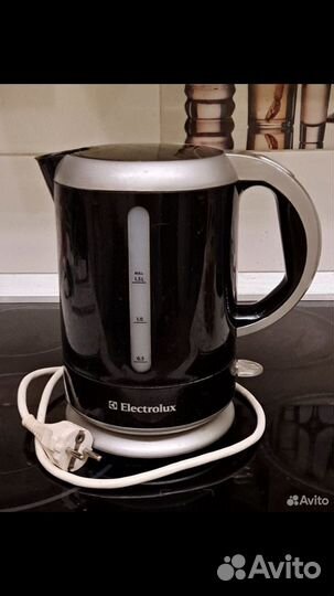 Чайник электрический Electrolux