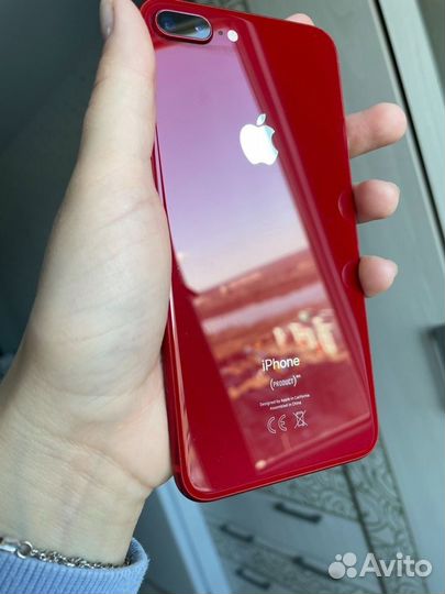 iPhone 8 Plus, 64 ГБ