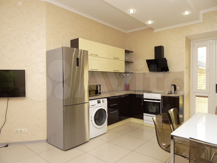 Дом 310 м² на участке 4 сот.