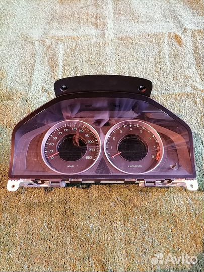 Спидометр (панель приборов) 31343322AA Volvo V60 F