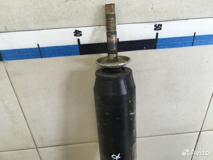 Амортизатор передний правый Fortuner 2015