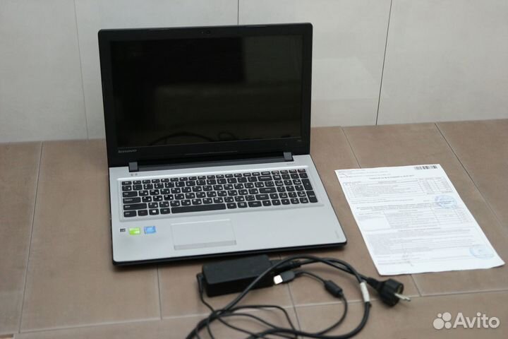 Ноутбук на запчасти