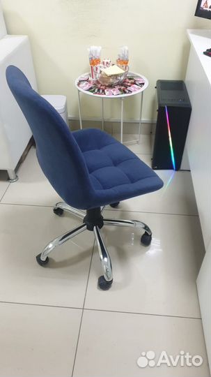 Стул-кресло мягкий