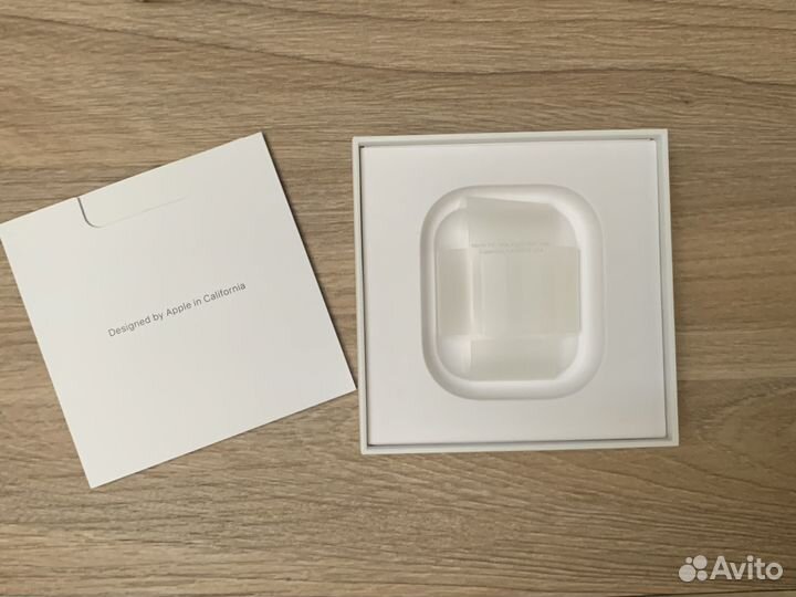 Коробка от Apple AirPods 2