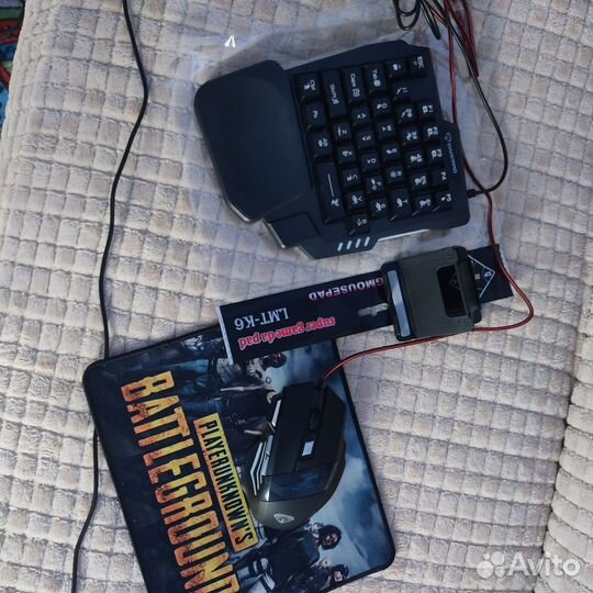 Игровая клавиатура и мышь для телефона