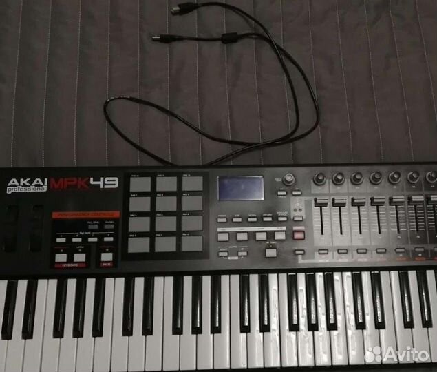 Midi клавиатура akai 49