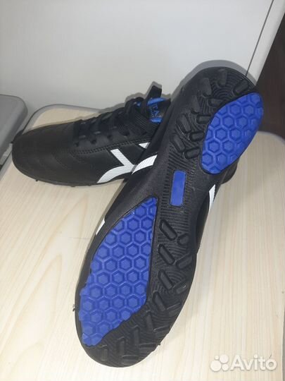 Футбольные бутсы шиповки 39 размер