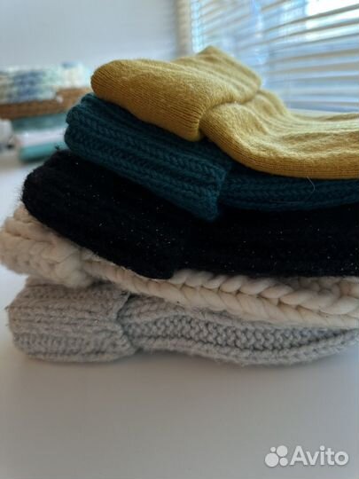 Шапки и шарф женские