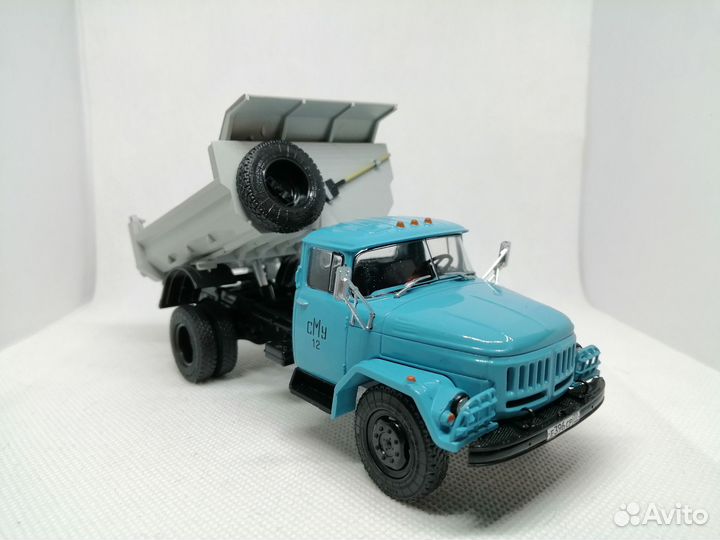 Модель ЗИЛ-уамз-4505 «Самосвал» с декалями