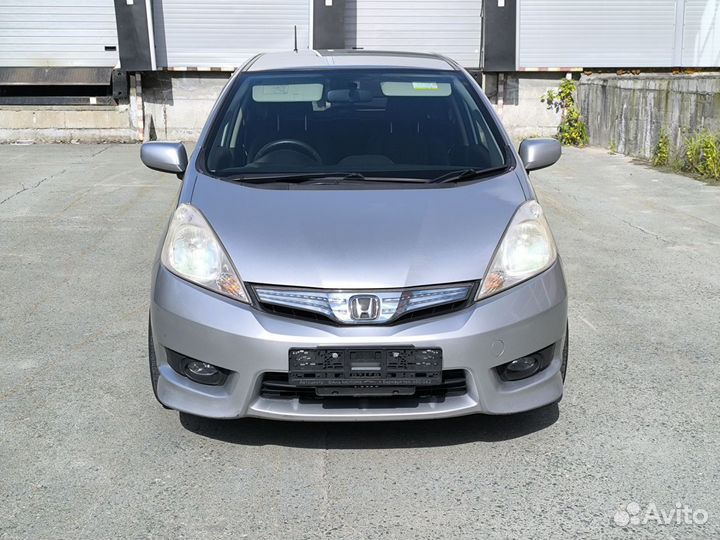 Honda Fit Shuttle 1.3 CVT, 2013, 195 000 км