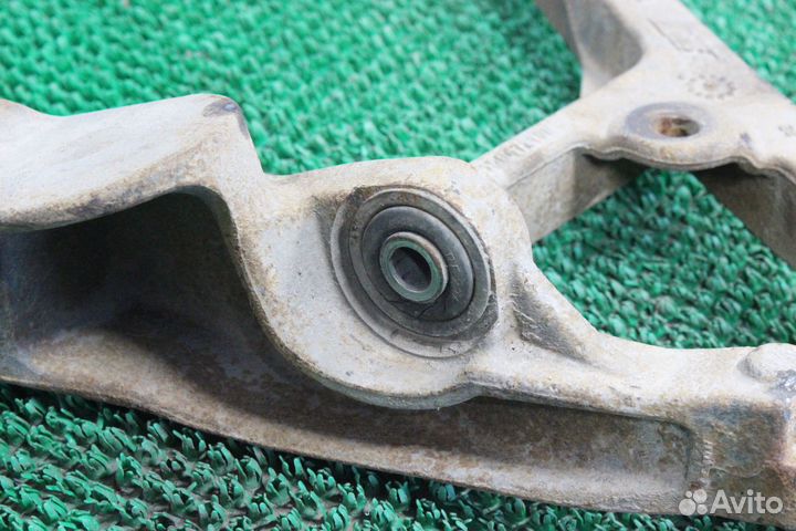 Рычаги передние нижние Chevrolet Tahoe GMT800