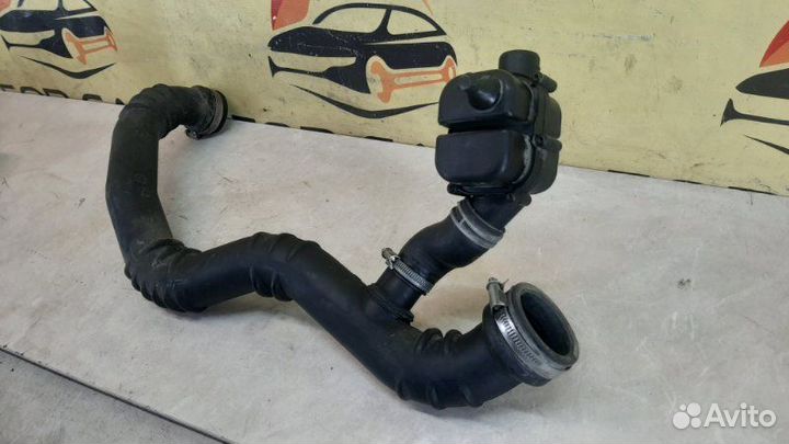 Патрубок воздушный Ford Focus 3 седан jqdb 2013