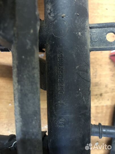 Топливная рампа Peugeot Partner 2007г.в