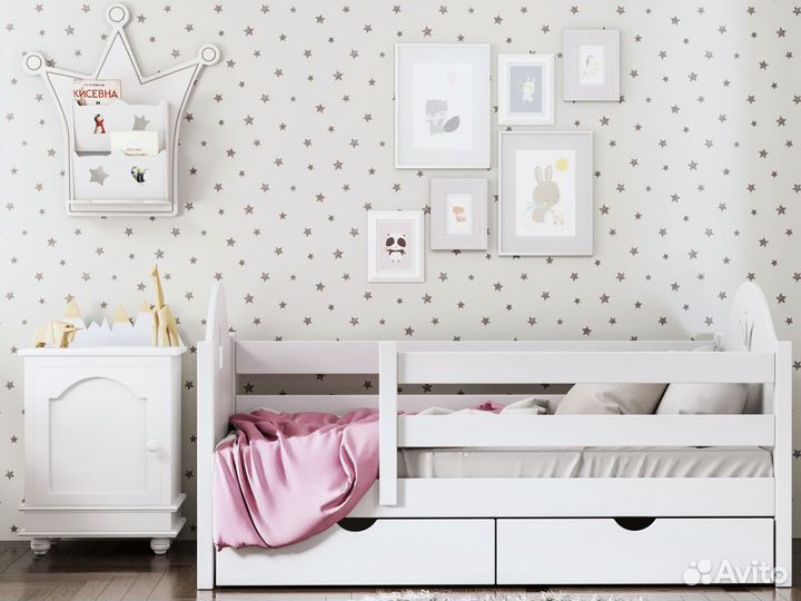 Детская кровать с бортиком