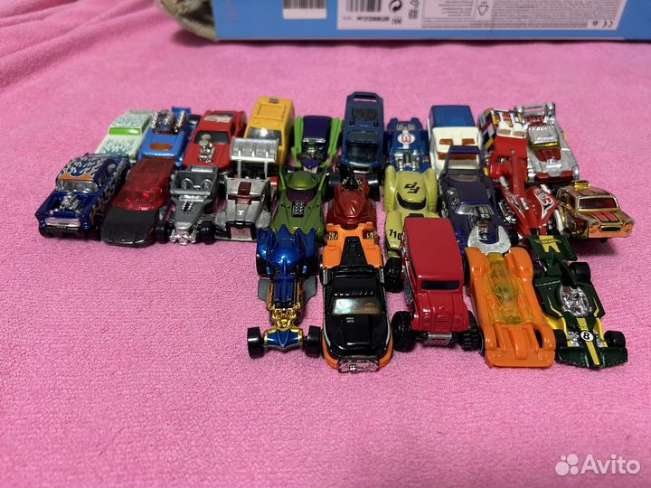 Hot wheels машинки