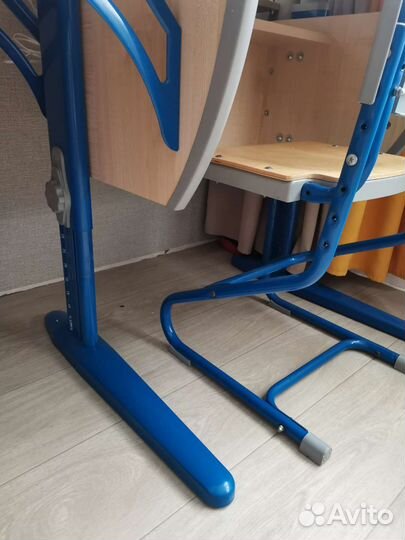 Детский письменный стол