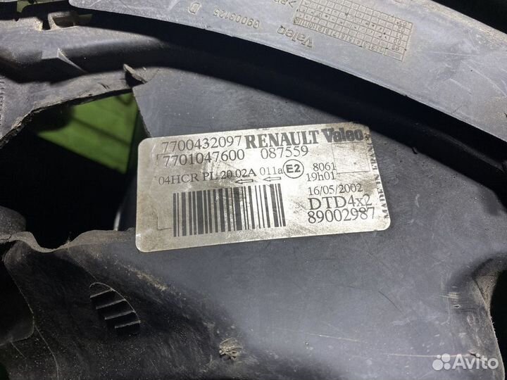 Фара правая Renault Scenic 1