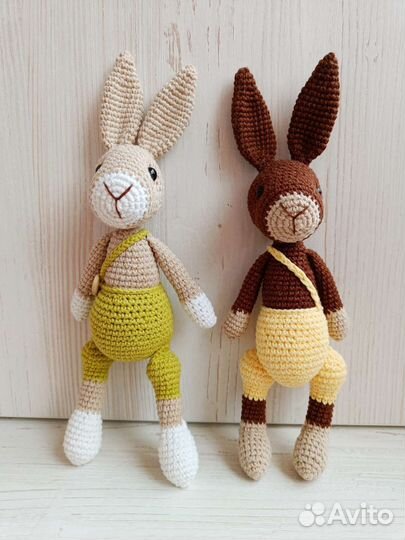 Вязаные игрушки заяц