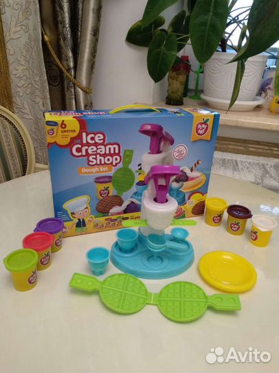 Набор для лепки play doh фабрика мороженого