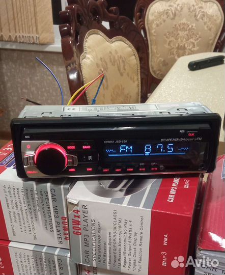 Магнитола с блютузом