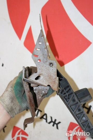 Педаль сцепления (без цилиндра) Ford Focus 2