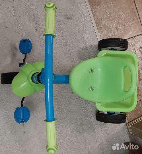 Детский трехколесный велосипед бу