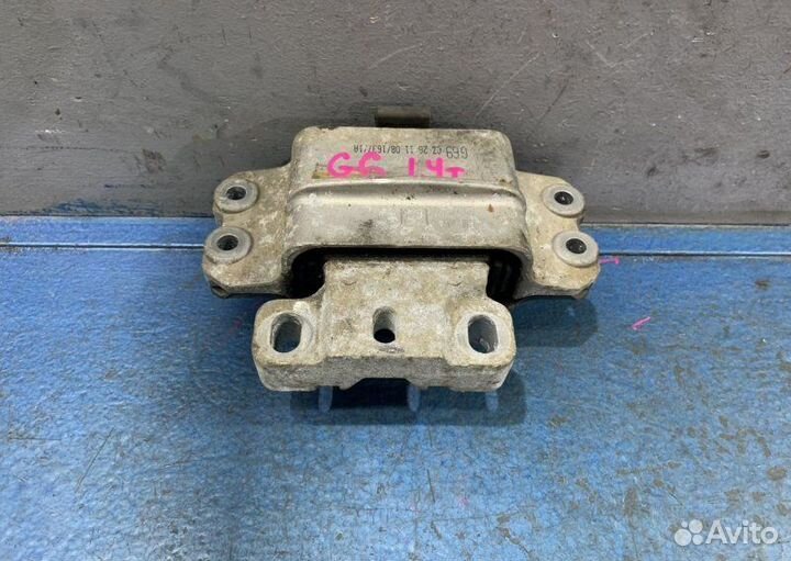 Подушка двигателя левая Volkswagen Golf 6