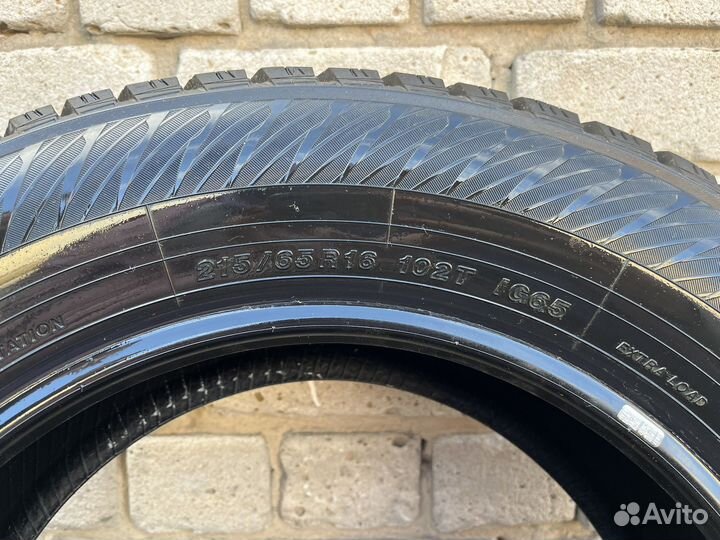 Yokohama Ice Guard IG65 215/65 R16 102T