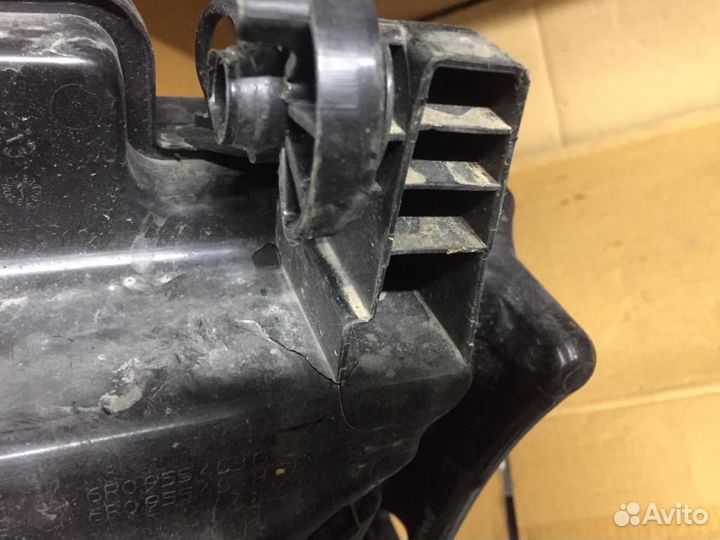 Бочок омывателя Volkswagen Polo