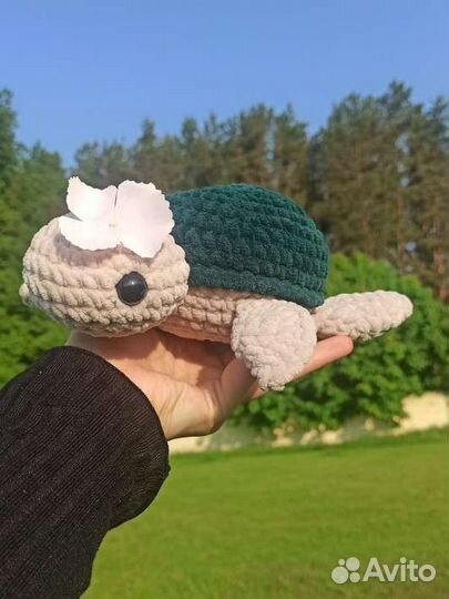 Вязанная черепашка ручной работы