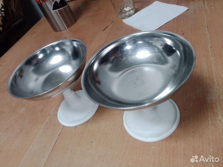 Тарелки под крема, мороженое на ножке