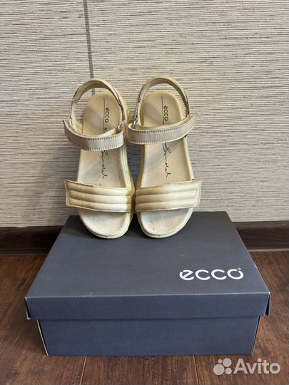 Босоножки Ecco