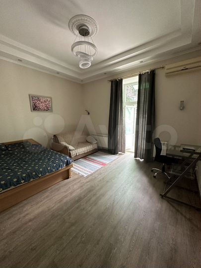 Своб. планировка, 100 м², 2/3 эт.