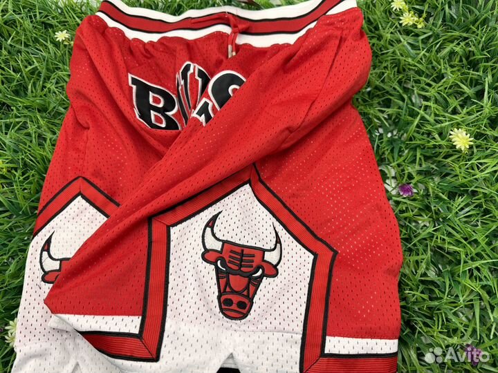 Легкие сетчатые баскетбольные шорты Chicago Bulls