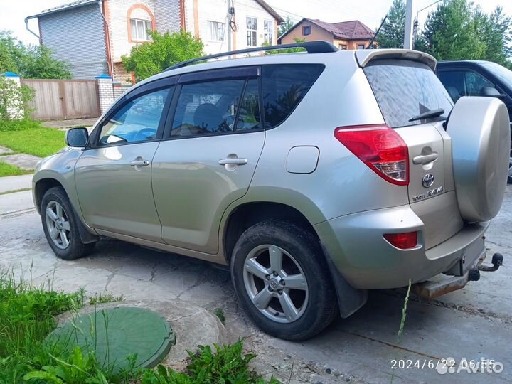 Toyota RAV4 2.0 AT, 2006, 228 000 км