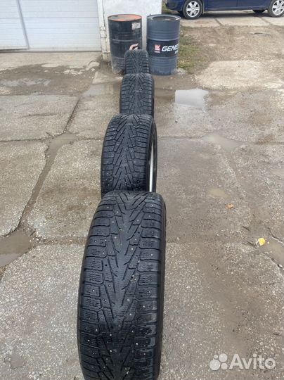 Nokian Tyres Hakkapeliitta 7 285/60 R18