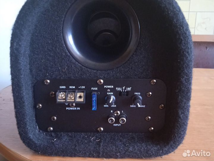 Сабвуфер для машины