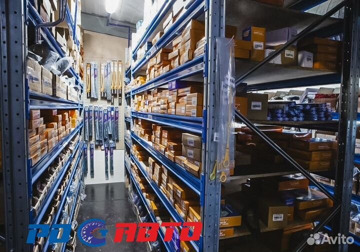 Водяной насос, помпа Logan / Largus, Nissan, LADA