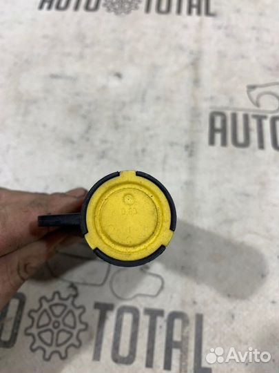 Демпфер бардачка Toyota Rav4 A30 1azfe 2006