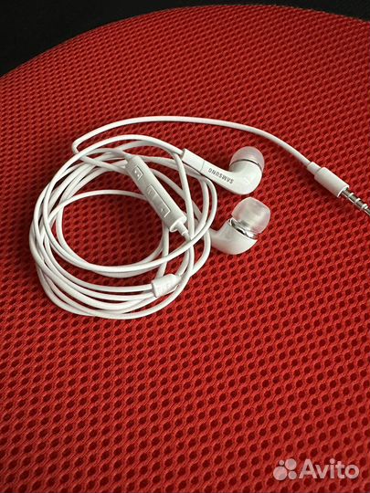 Наушники Samsung