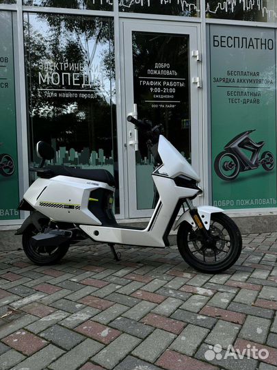 Электроскутер NIU F400T scooter