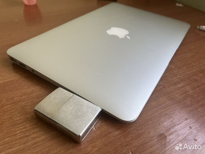 Apple MacBook Air 11