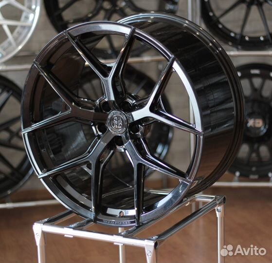 Диски оригинал Gard R22 на BMW X5 G05, X5 M