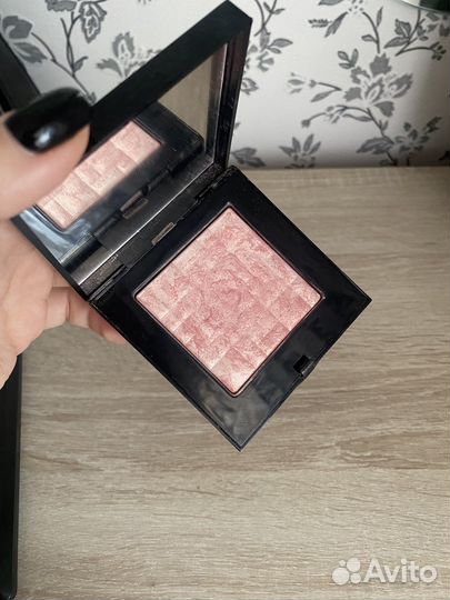 Хайлайтер Bobbi Brown